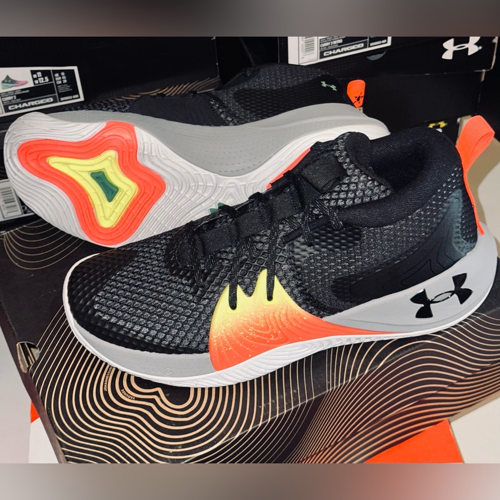 Under Armour Embid 1 Men’s Size 11 US *New with box*